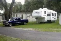Photo showing Country Oaks RV Park