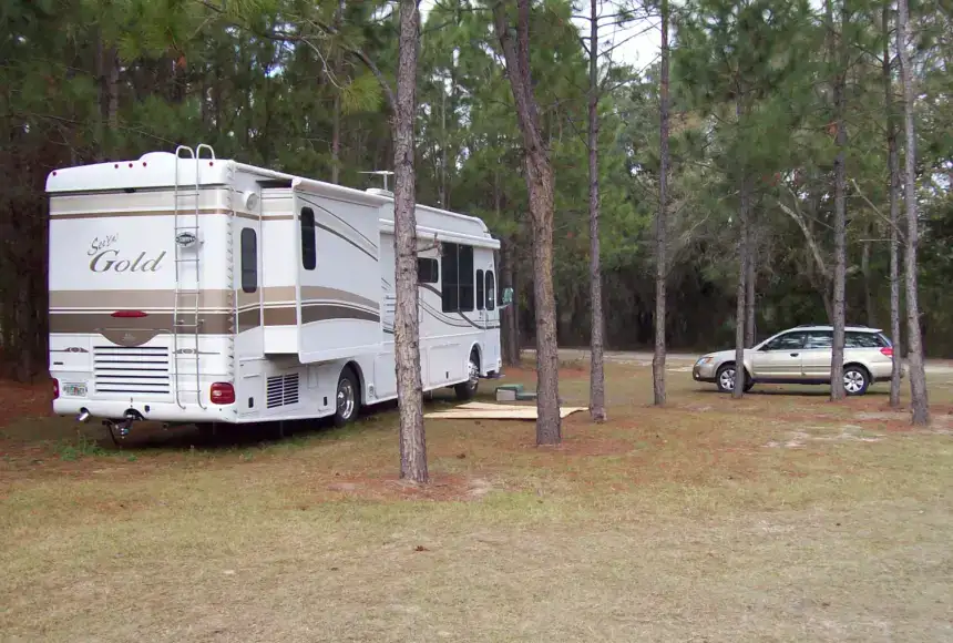 Photo showing October Bend RV Park