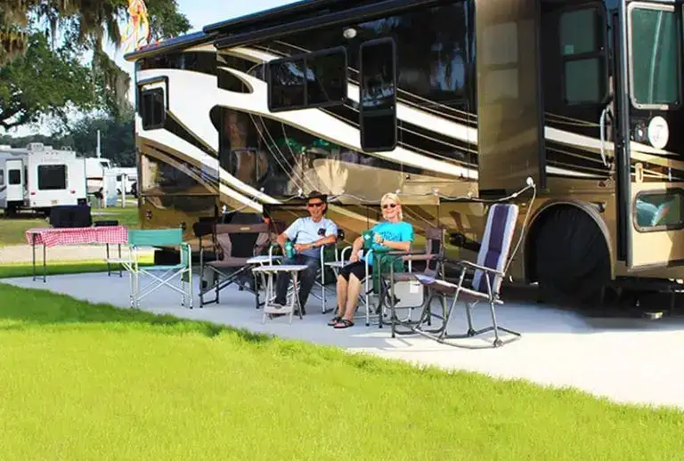 Paradise Oaks RV Resort