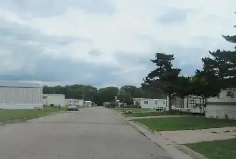 Country Club Estates & Mobile Home Park