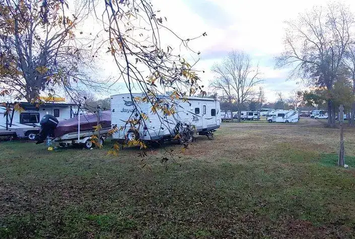 Photo showing Midway RV Park & Marina