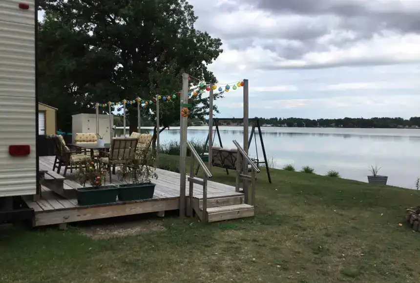 2annes Lakeside RV Park