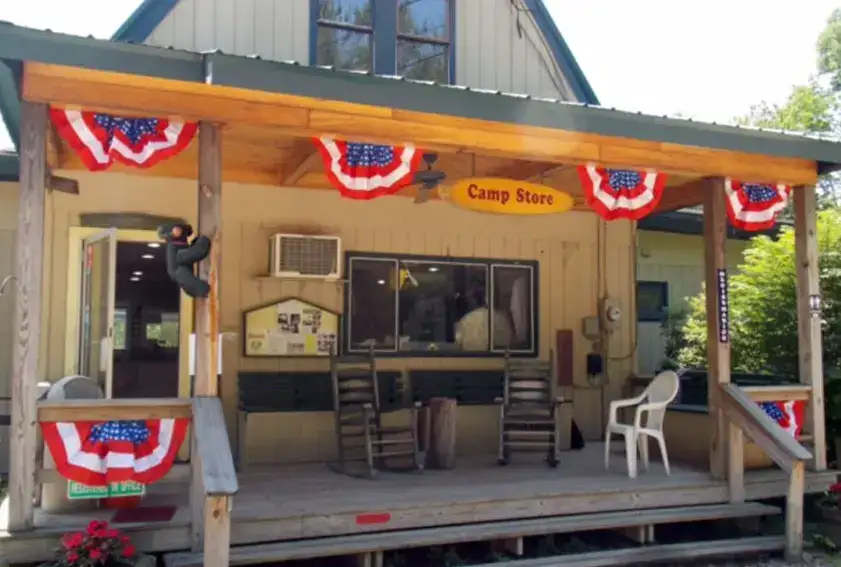 Pine Woods Campground