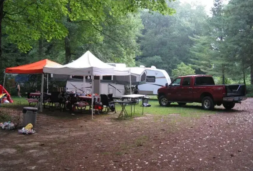 Brookside Campground And Rafting