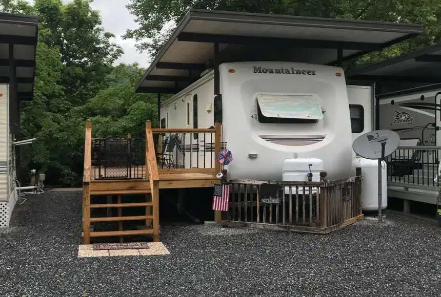 Photo showing Great Smokey Mountain RV Resort