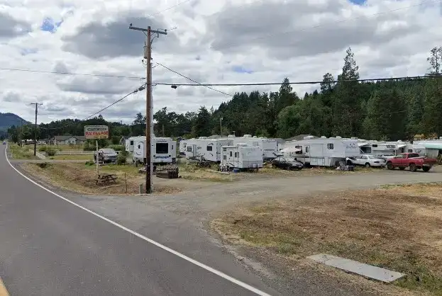 Photo showing Cottage Grove RV Village