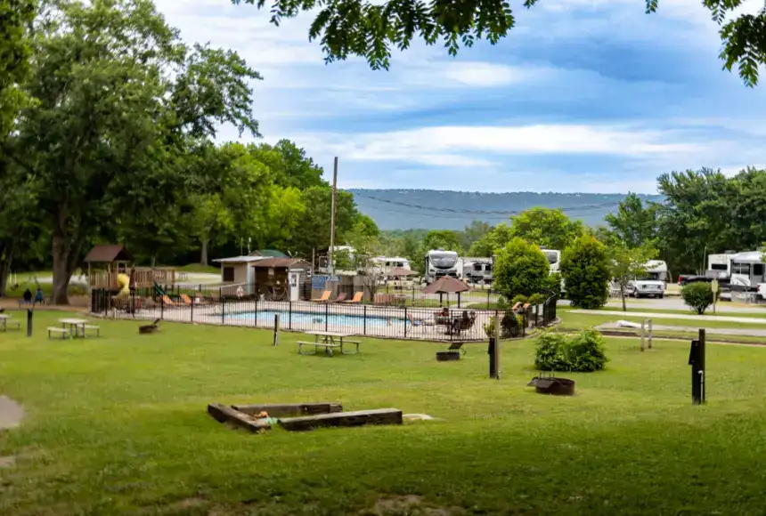 Raccoon Mountain Caverns and Campground